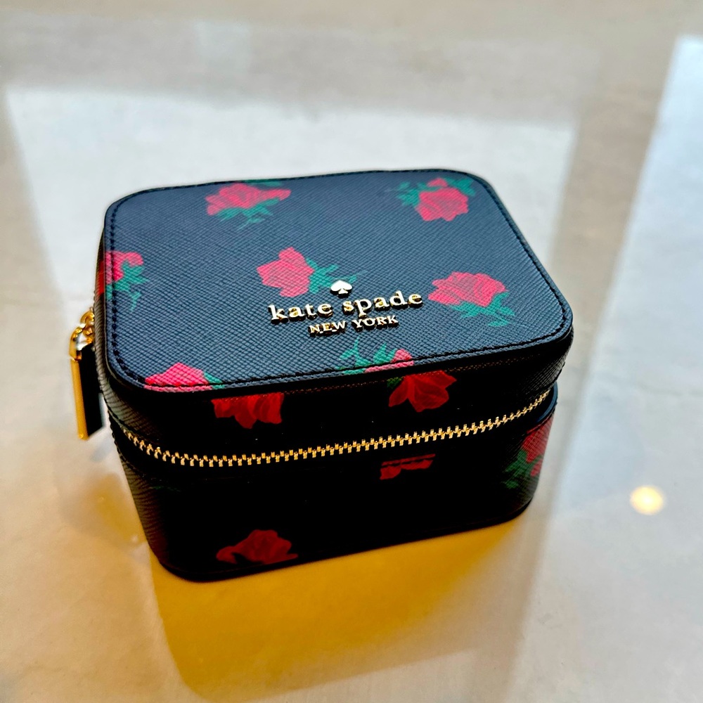 Kate spade jewellery organiser
